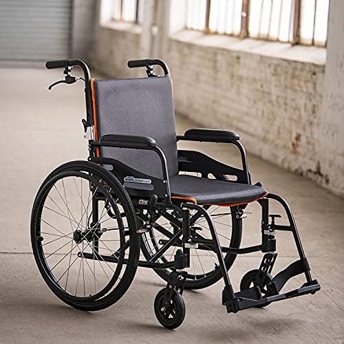 Cadeira de penas Ultra Light Ultra Light 13,5 libras Cadeira de rodas dobrável de alumínio para facilitar o transporte e armazenamento,