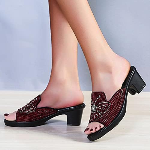 Mulheres Slippers Slippers de verão de verão para mulheres grossas de diamante feminino Sapatos de lazer sandálias femininas chinelas de chinelos de carro