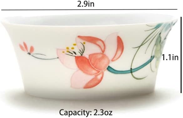 Jiumei 2pcs Blue e branco de porcelana chinesa xícaras de chá de 1,7 onças/50ml Jingdezhen China Kung Fu Cup Lotus Pattern