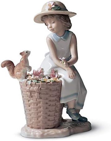 Lladró olá pequeno esquilo! Estatueta de menina. Menina de porcelana com figura de flores.