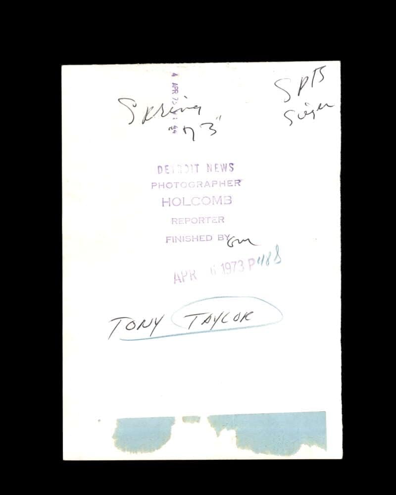 Tony Taylor assinou 1973 5x7 Detroit Tigers Original Wire Photo Autograph