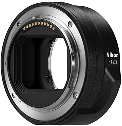 Nikon Z FC DX Formato Mirrorless Câmera com Nikkor Z 28mm f/2.8 Pacote de lente com adaptador de montagem FTZ II