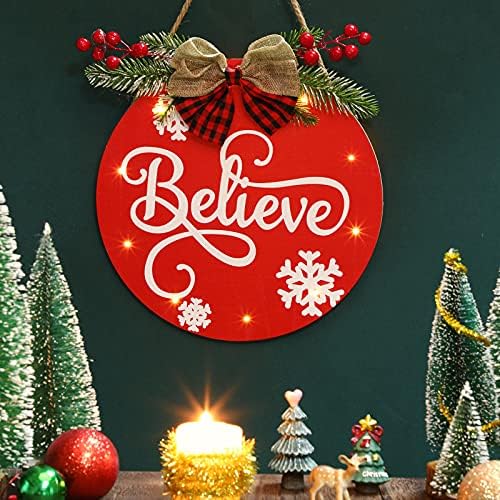 Christmas Believe Porta de sinal pendurada com luzes LED, decorações de Natal xases de búfalo de madeira com baga