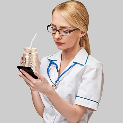 Roshtia Melhores presentes de enfermagem para mulheres 16 oz de enfermeiro xícaras de vidro jarra de pedreiro com bambu tampa de vidro de vidro enfermeira presentes de apreciação podem copo de copo garrafa