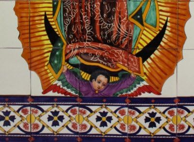 Nossa Senhora Virgen de Guadalupe. Argila mural de telha talavera