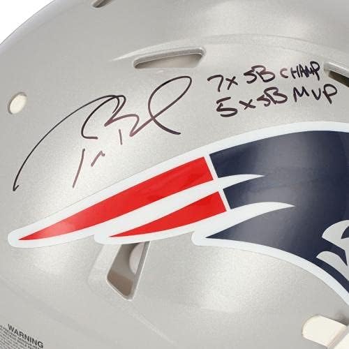 Tom Brady New England Patriots autografou o capacete autêntico Riddell Speed ​​com 7x SB Champ e 5x SB MVP Inscrições