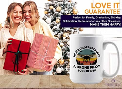 Bubble Abraços 1969 Caneca de café de aniversário 15oz White, Drone Pilot nascido em 1969-53rd Birthday Gift Turn 53 nascido em 1969 Drone Pilots Aviation RC Quadcopter Operator Airline