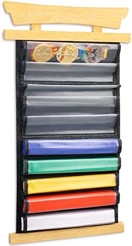 Tilhumt 10 cinto de cinto de karatê rack com tampa de poeira, portador de cintos de artes marciais, bambu taekwondo telha exibição