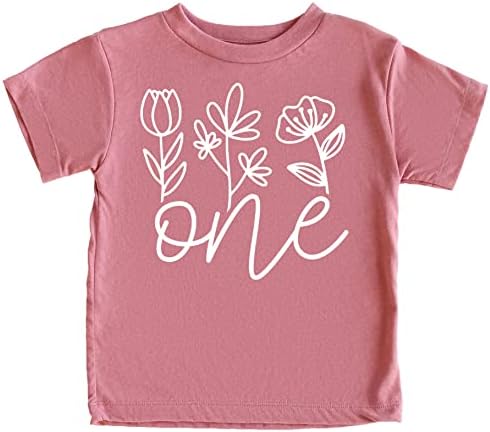 Uma camisa floral de 1º aniversário para meninas de primeiro aniversário