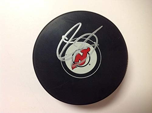 Damon Severson assinou autografado NJ New Jersey Devils Hockey Puck A - Pucks de NHL autografados