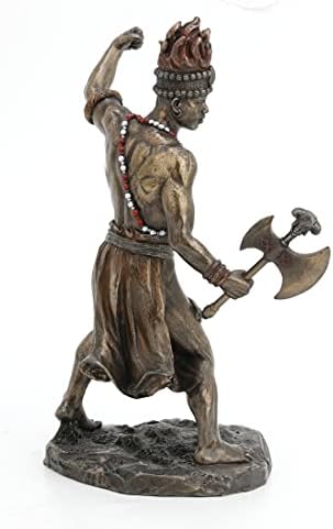 Chango - deus do fogo, trovão, raio e escultura da estátua de guerra estatueta