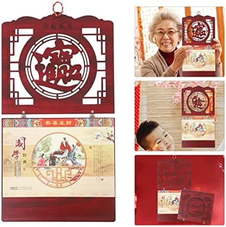 Calendário tradicional de parede chinesa 2022: calendário mensal de papel lunar chinês com capa de madeira Tiger Year Holding