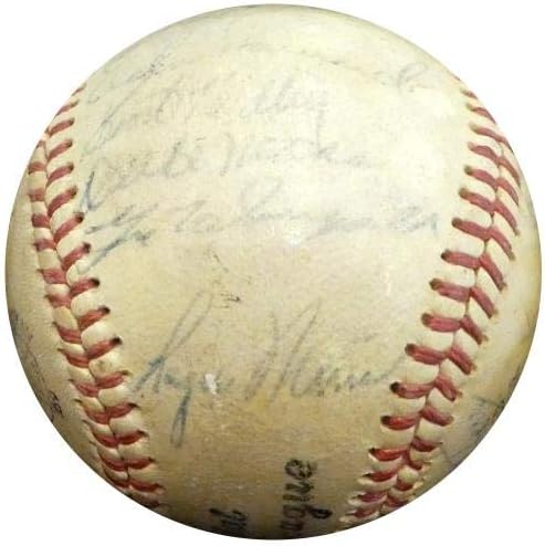 1960 New York Yankees autografou o beisebol oficial da Little League com 25 assinaturas totais, incluindo Roger Maris & Yogi